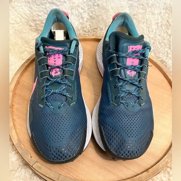 Nike Pegasus Trail 3 Women's Athletic Running Shoes Teal and Pink Size 9 - Picture 2 of 10